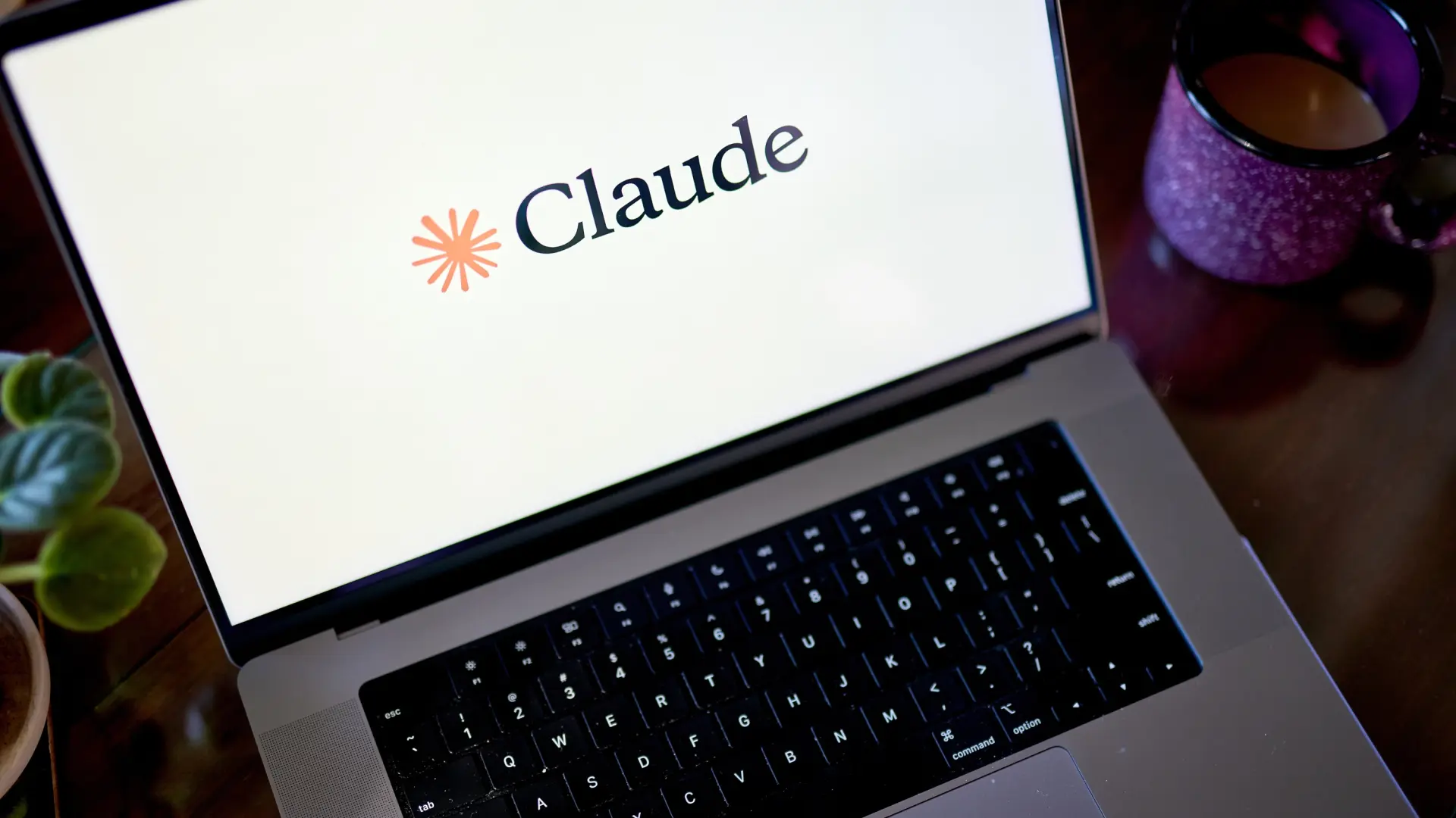 Anthropic déploie claude pour word : l'ia au service de la productivité juridique et financière