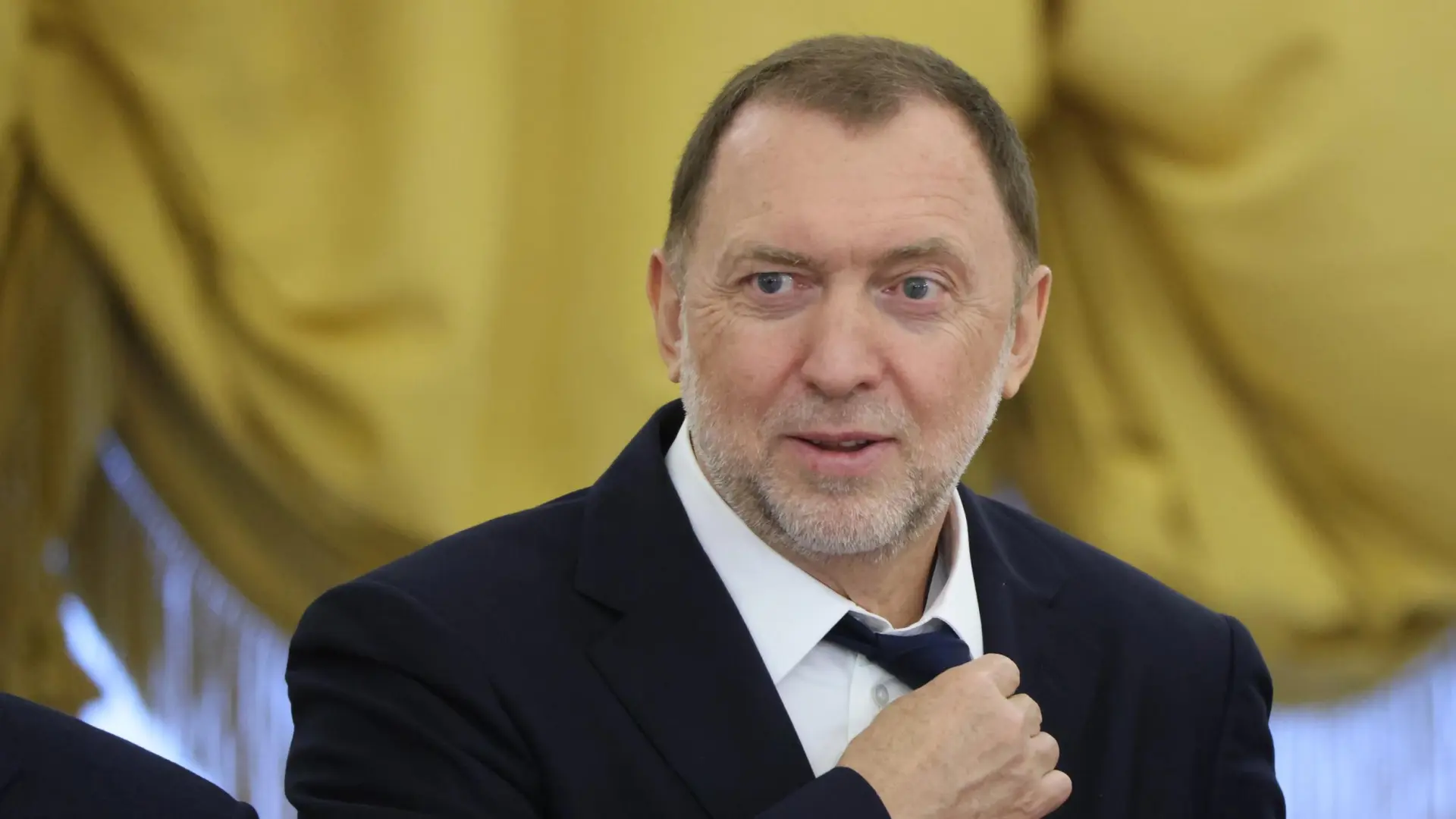 Deripaska plaide pour des journées de 12 heures en russie face à la crise économique