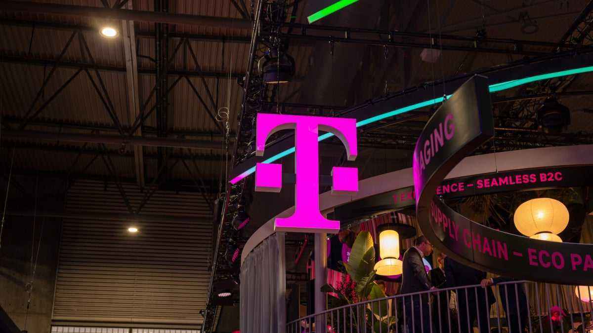 Fuite de masse chez t-mobile : les dirigeants vendent massivement leurs actions