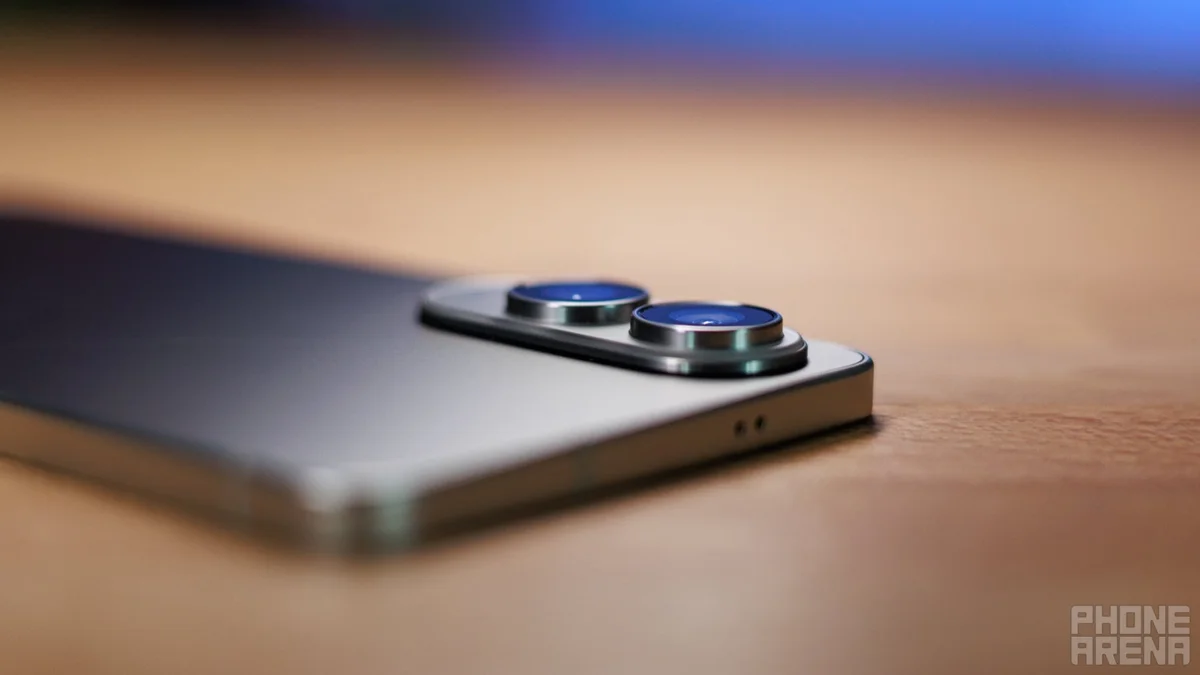 Galaxy z trifold 2 : samsung vise-t-il un rival de l'iphone air ?
