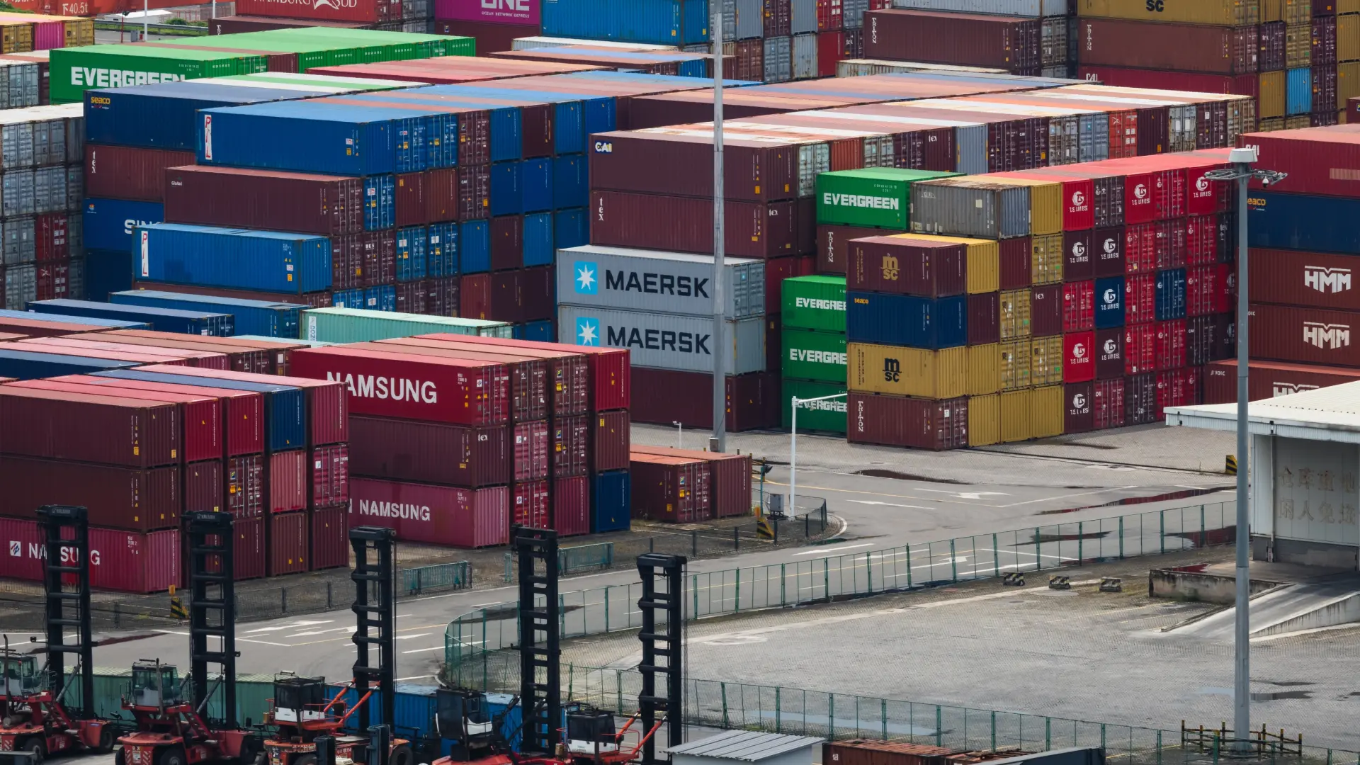 Guerre au moyen-orient : les navires de croisière bloqués, les chaînes d'approvisionnement en péril