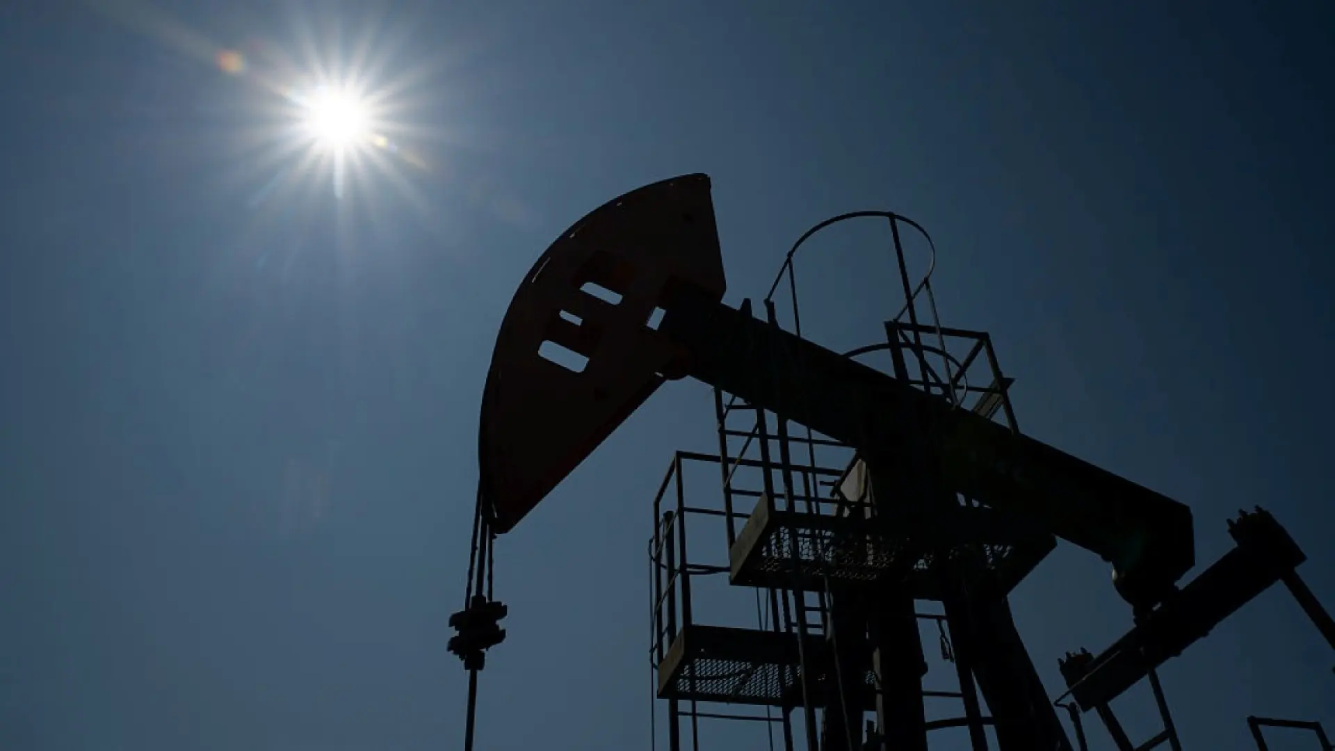 Le prix du pétrole brent plonge à nouveau en raison de la détente entre washington et téhéran