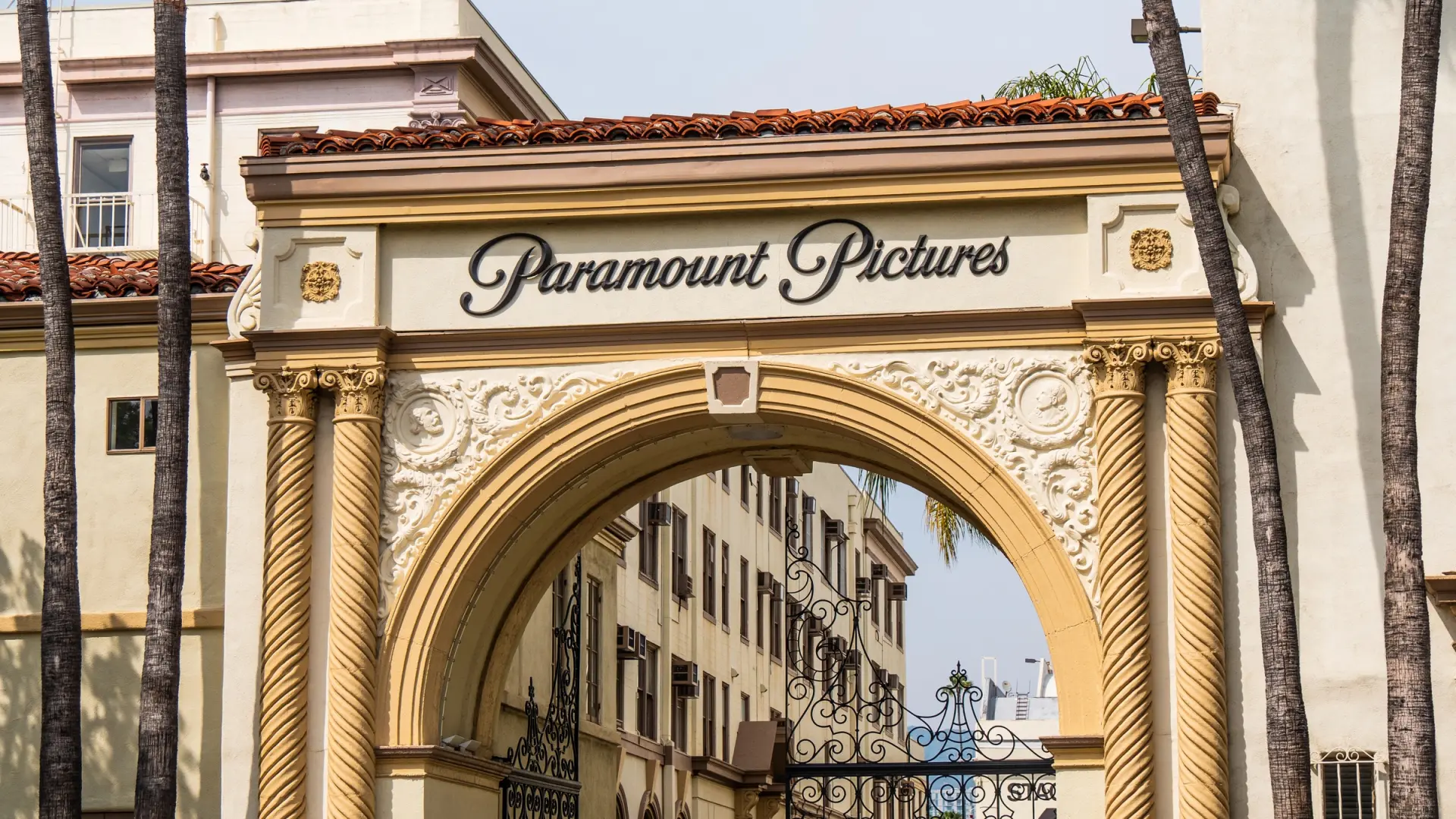 Netflix : la fin d'une ère, paramount rachète warner bros. discovery pour 110 milliards de dollars