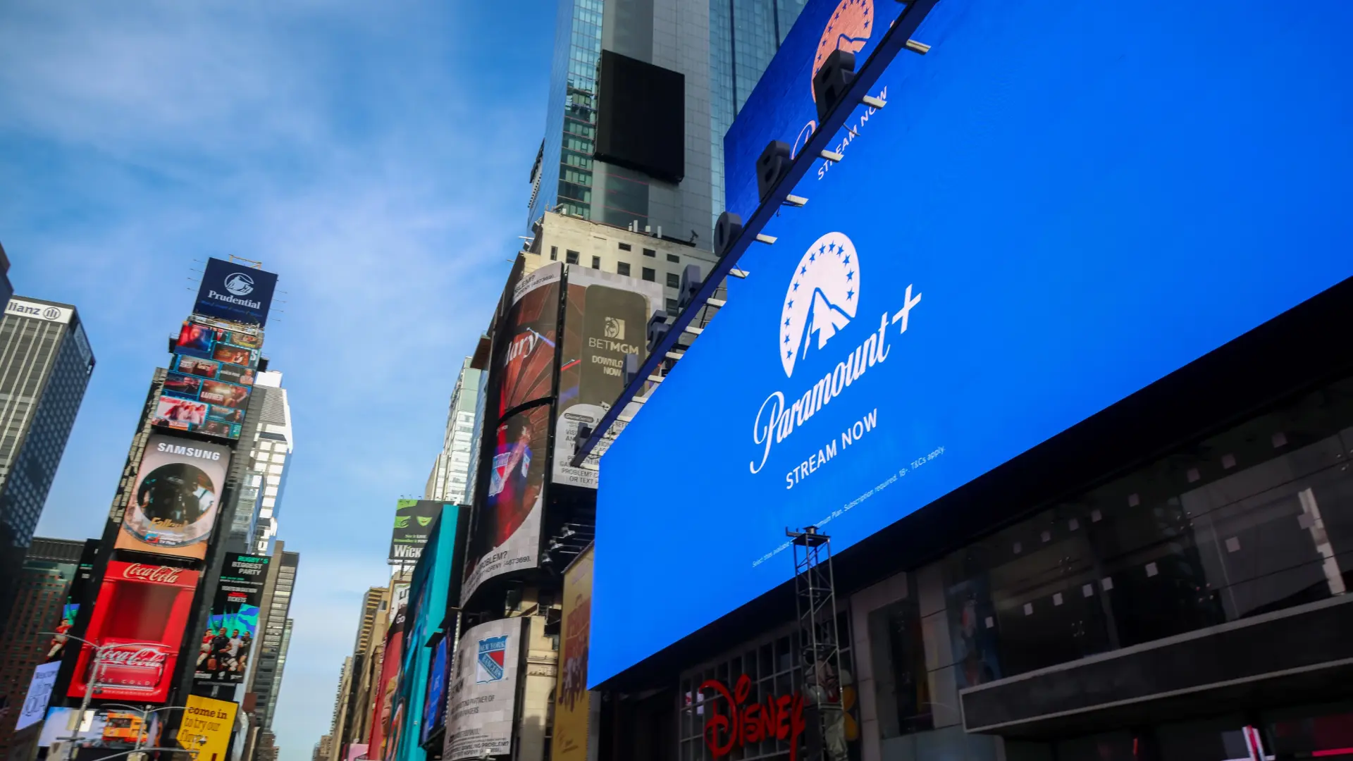 Paramount et skydance unifient leurs services de streaming en une plateforme unique