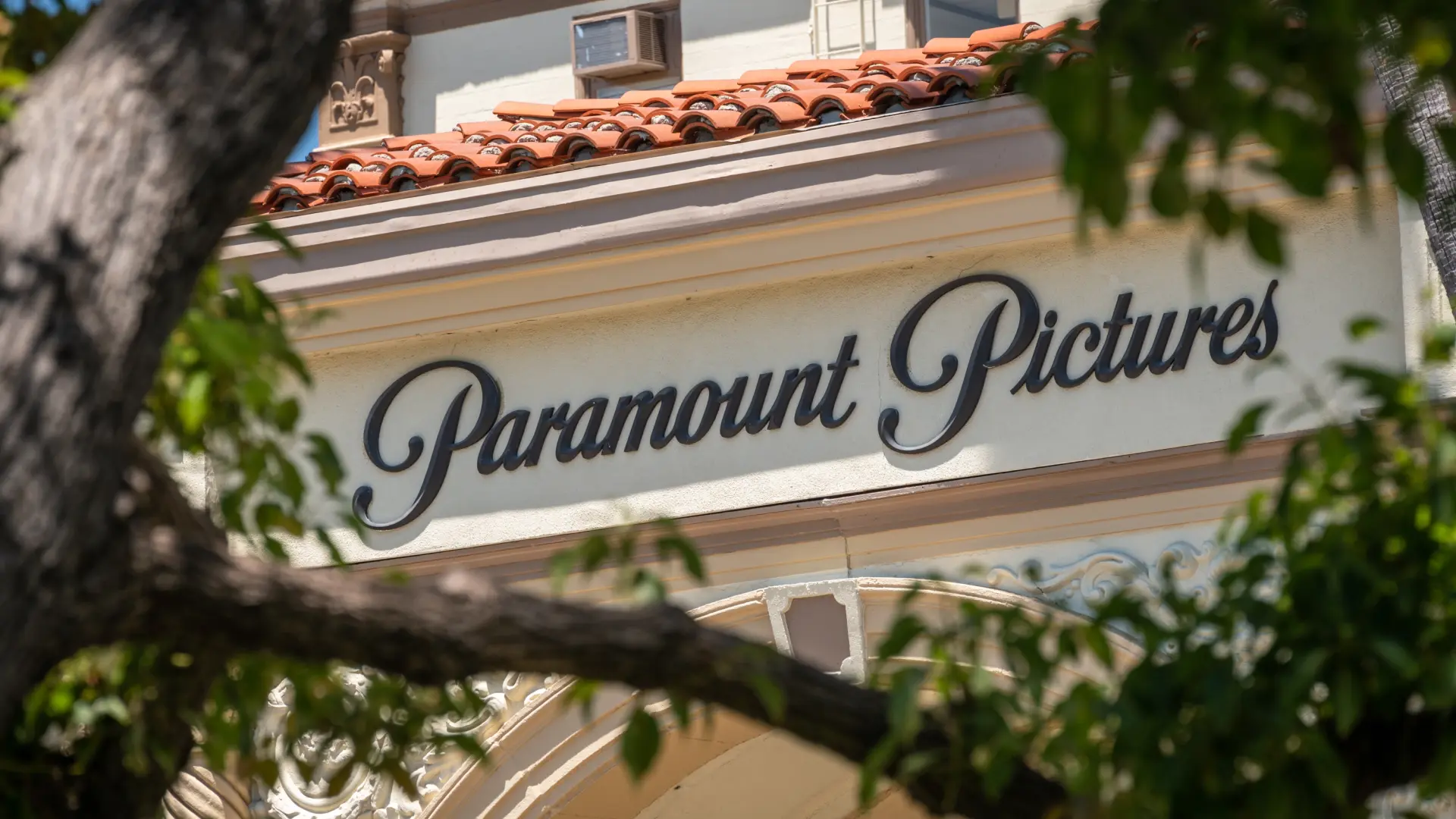 Paramount : résultats trimestriels supérieurs aux attentes et nouvelle offre pour warner bros.