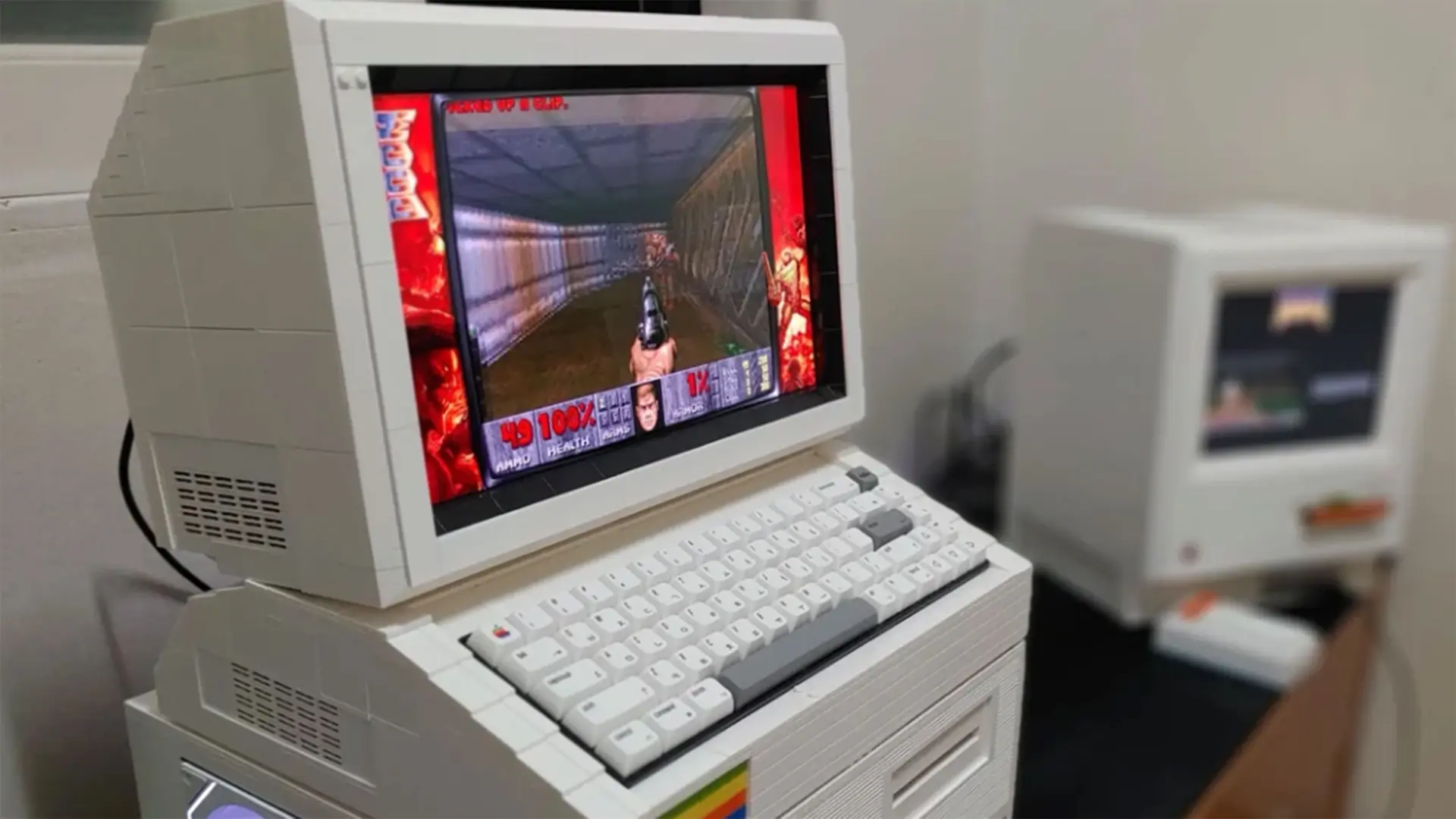 Pc gaming : un geek a reconstruire un mac des années 90 avec lego