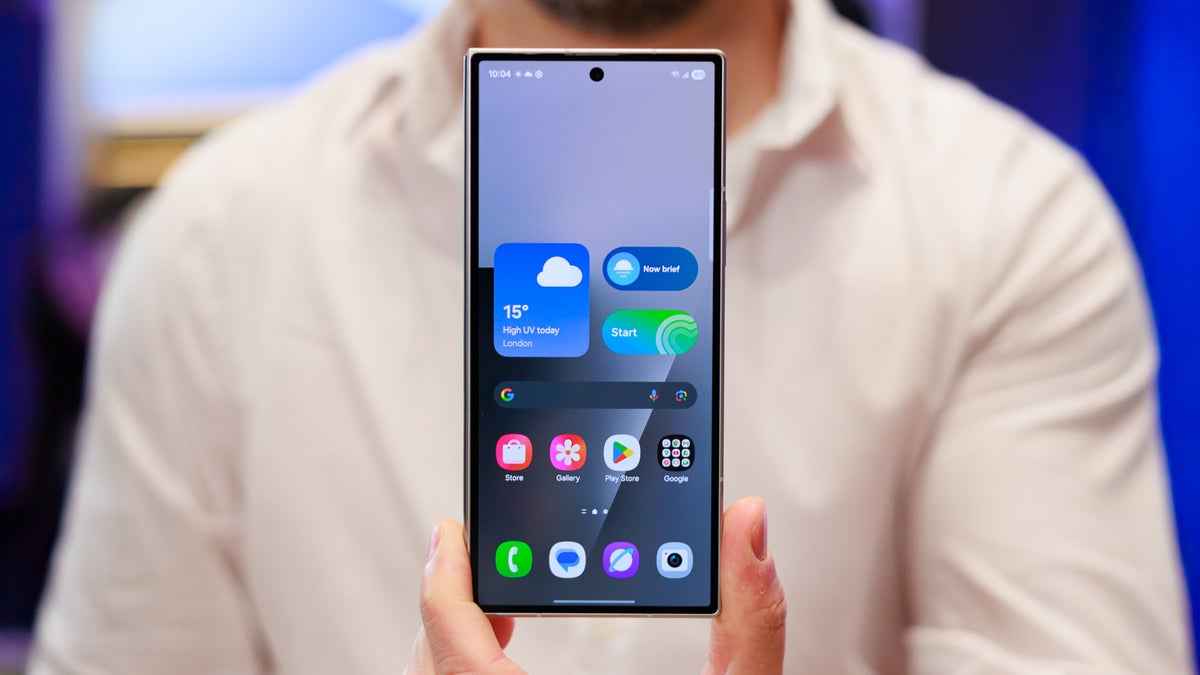 Samsung révolutionne la caméra frontale de son galaxy z fold 8