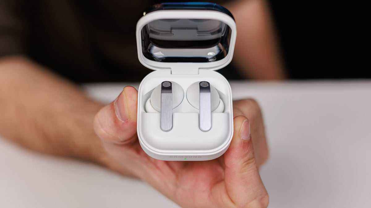 Samsung s'ose à l'open ear : le galaxy buds able dévoilé