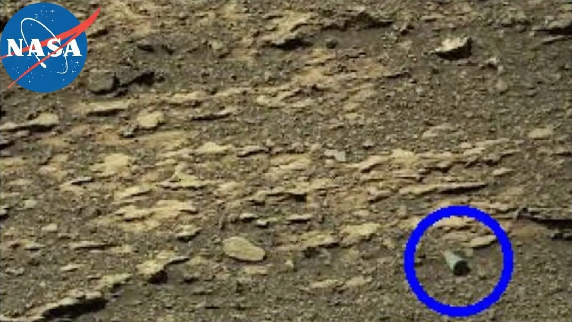 Sur mars, un cylindre énigmatique intrigue les scientifiques