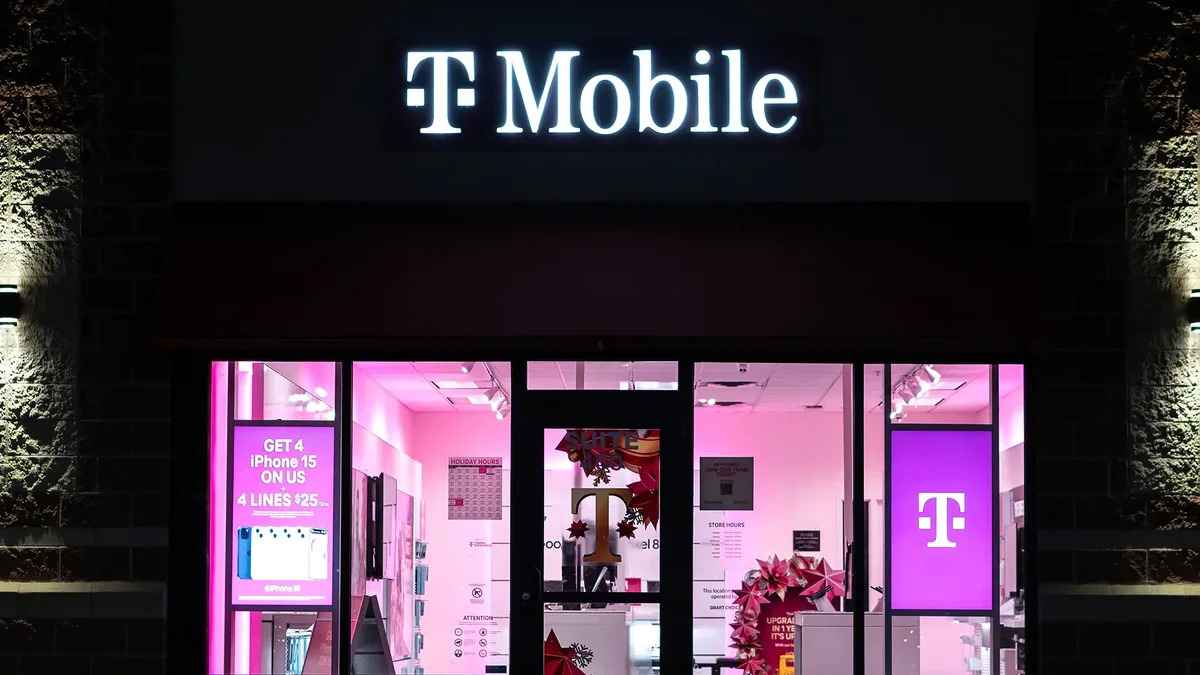 T-mobile offre des chapeaux gratuits à ses abonnés ce mardi